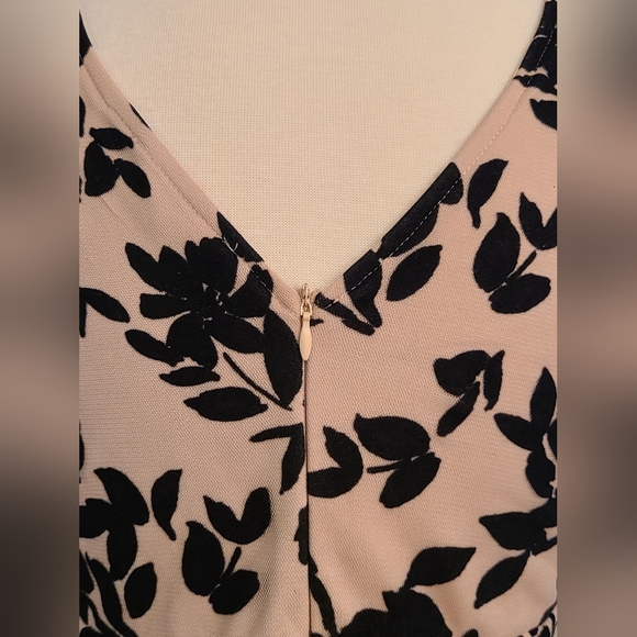 Altard state size M tan dress - Picture 8 of 10